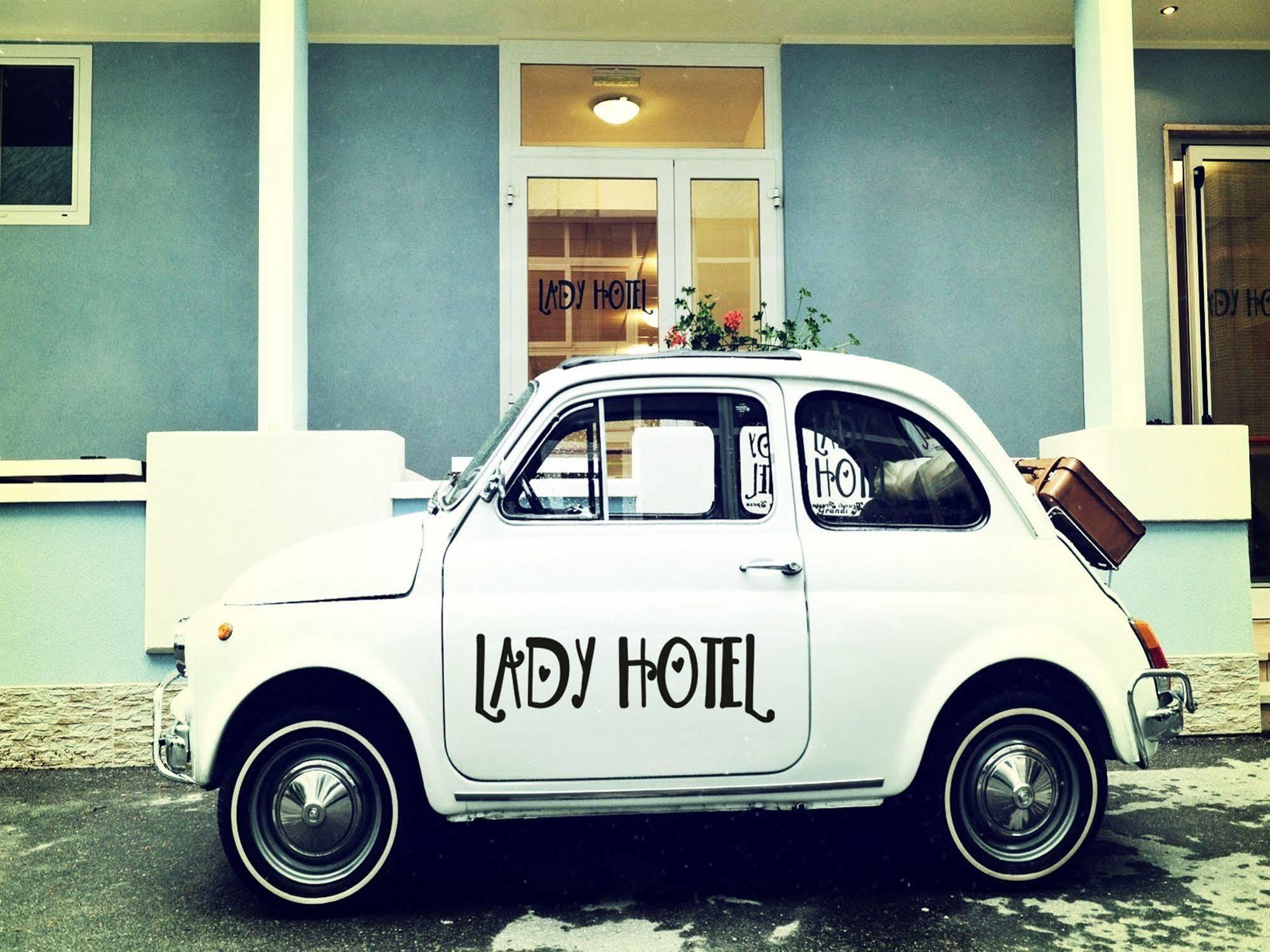 Hotel Lady Римини Экстерьер фото